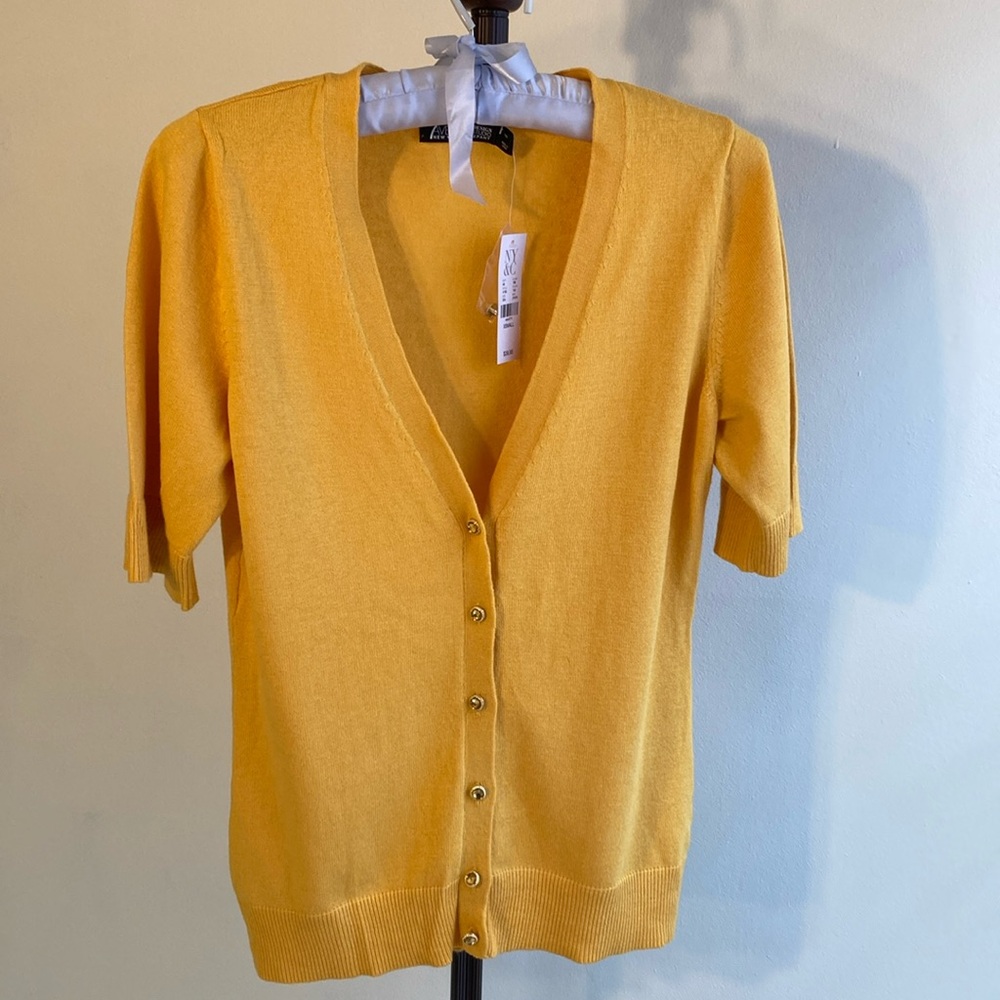 New York& Co NWT sweater button down XS